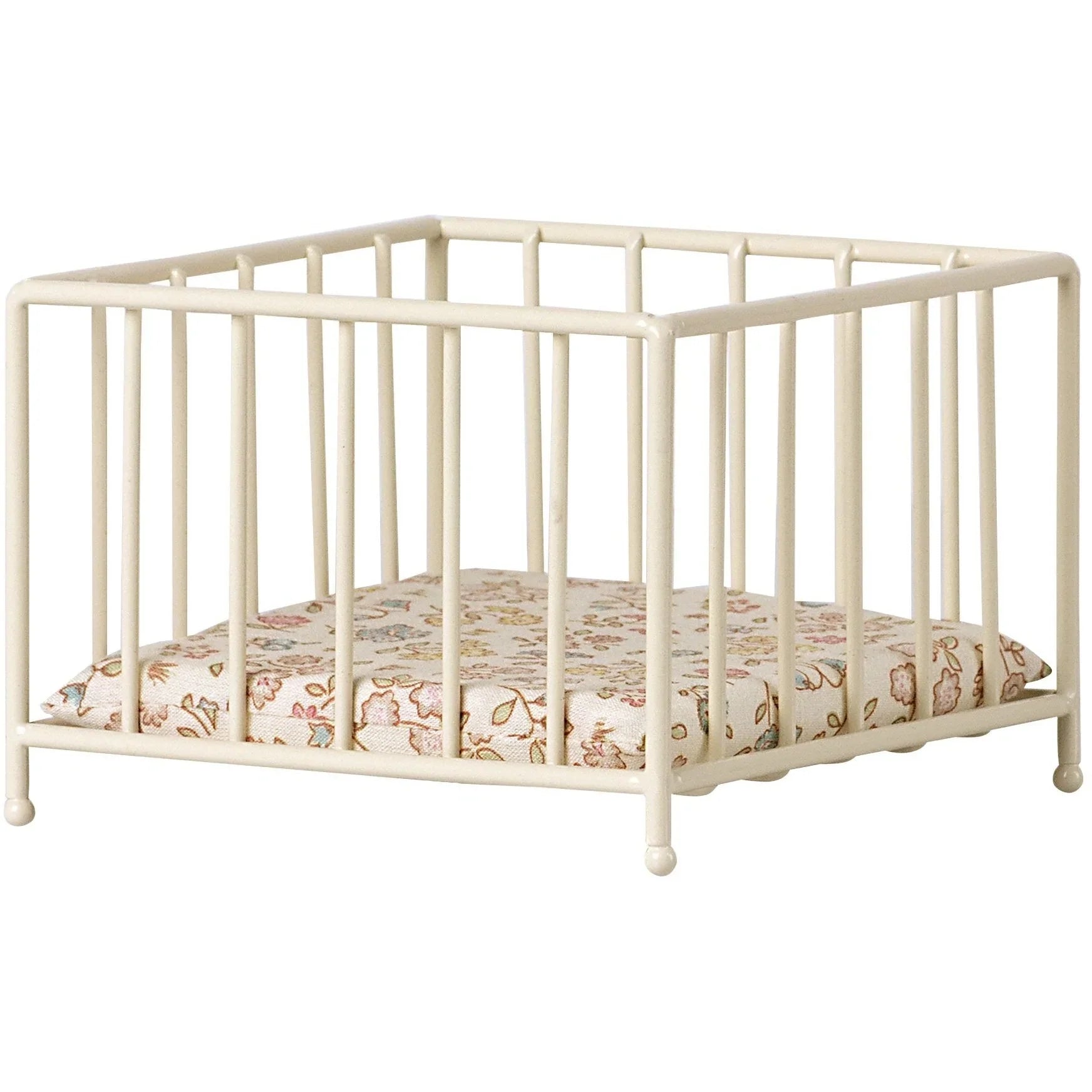 Maileg Playpen, My